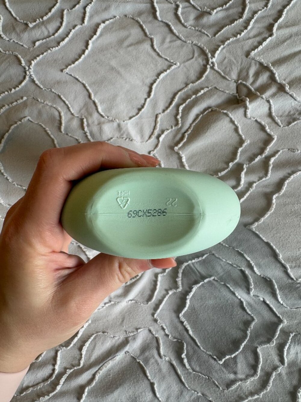 LIMITED EDITION USED ONCE eos Shea Better Body Lotion Crème de Pistachio - Picture 4 of 4